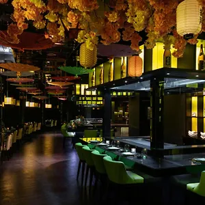 5* Hotel Jw Marriott Marquis