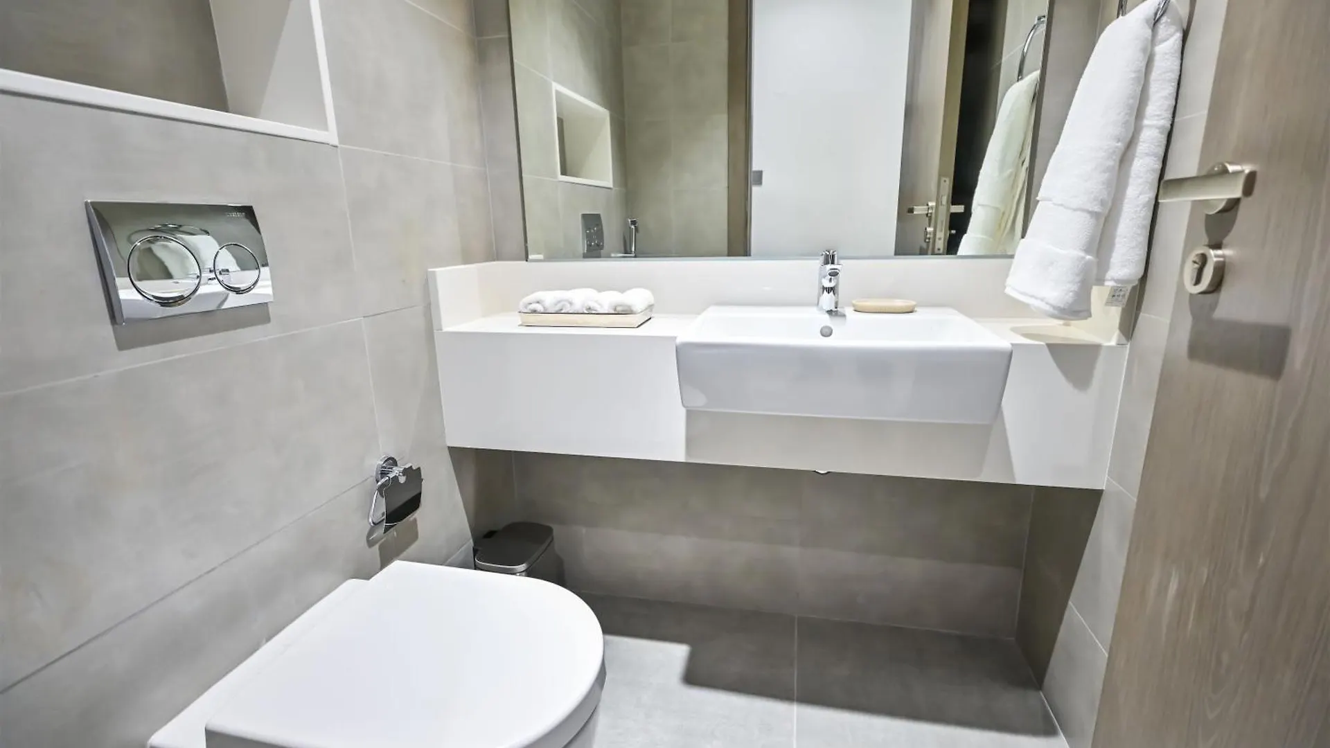 1Br Close To Crystal Lagoon In District One Meydan Dubai Apartment